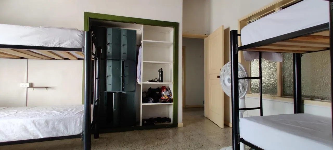 Básico Medellín Hostel Colombia